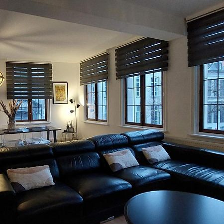 The View - Spacious 2 Bdr Appt In With View أنتويرب المظهر الخارجي الصورة